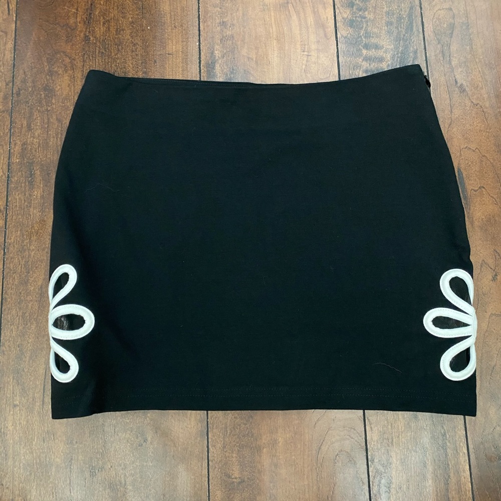 Black Mini Skirt with White Side Detail Flowers
